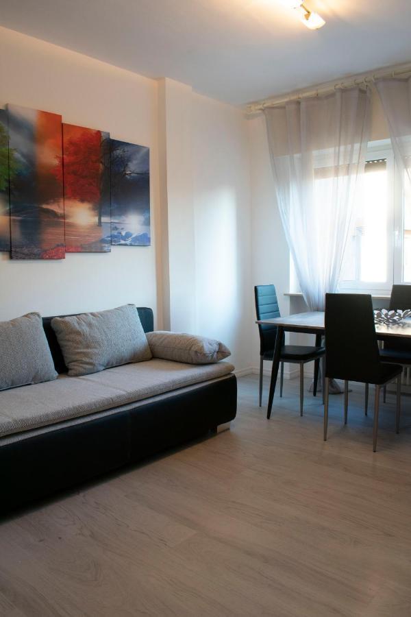 J&M House -Fronte Ospedale- Incluso Netflix E Disney Plus Udine Eksteriør bilde