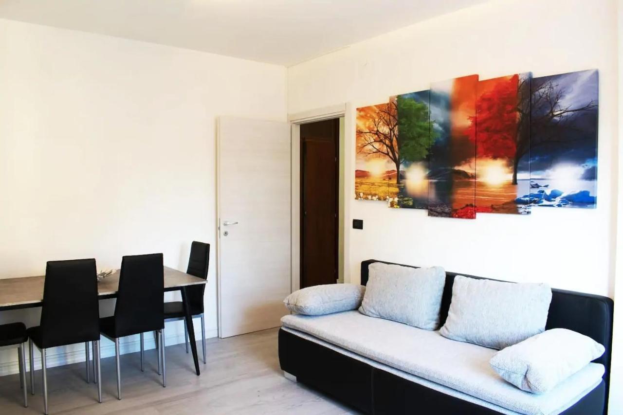 J&M House -Fronte Ospedale- Incluso Netflix E Disney Plus Udine Eksteriør bilde