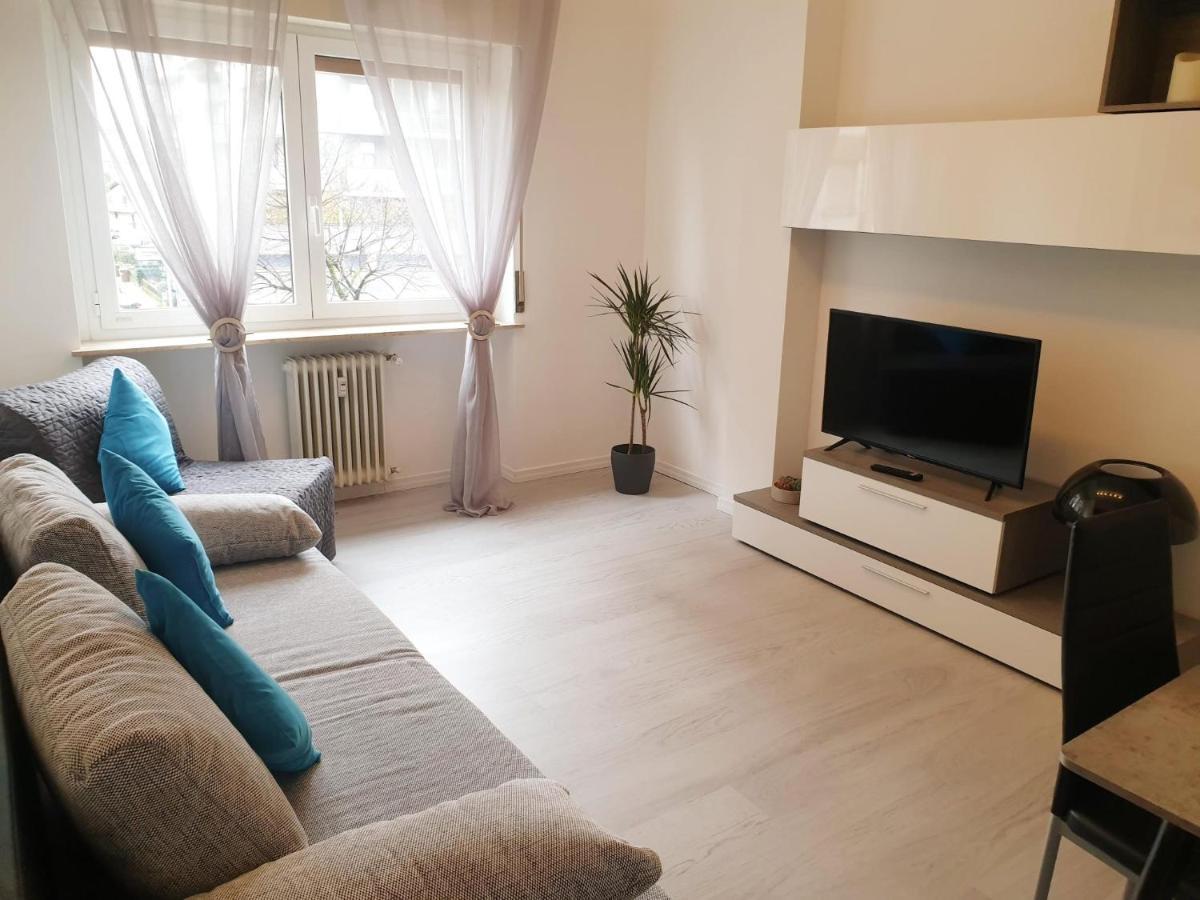 J&M House -Fronte Ospedale- Incluso Netflix E Disney Plus Udine Eksteriør bilde